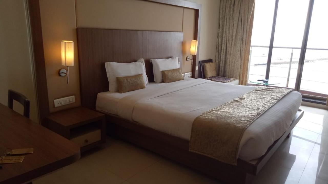 Hotel Sea Fans Ratnāgiri Esterno foto
